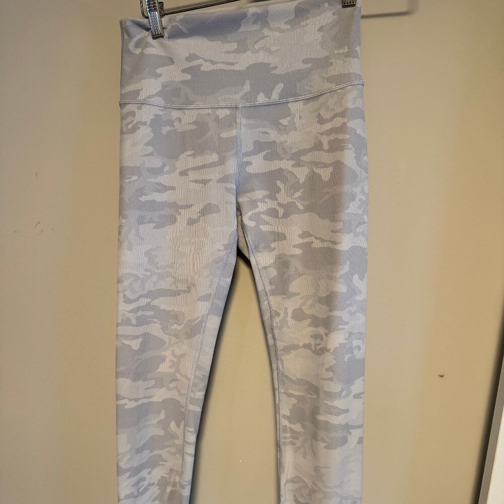 Lululemon Grey Camo High-Rise Leggings | Size 8